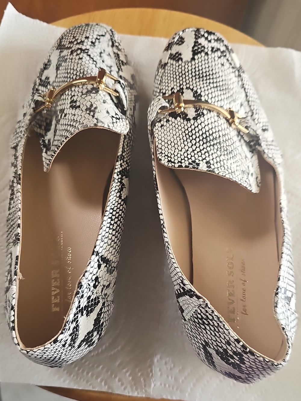Snake-Print Loafers with Gold Bit - White/Black